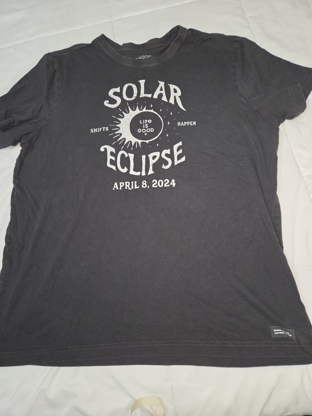 Life is Good Total Solar Eclipse Long Sleeve Crusher Tee Sz XL Black Women Hikin